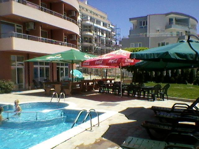 Femili Hotel Diveda Sveti Vlas Exteriör bild