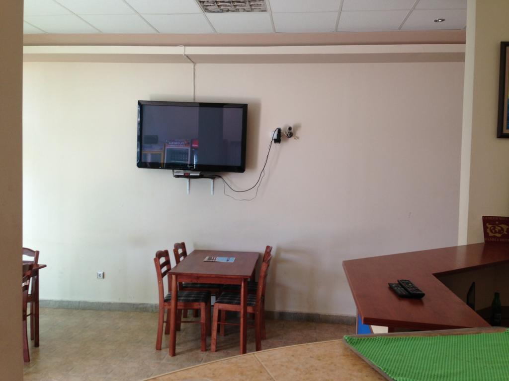 Femili Hotel Diveda Sveti Vlas Exteriör bild